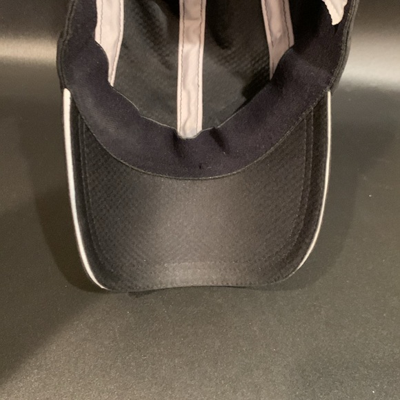 Men’s RBX Active Black Hat - Picture 5 of 7